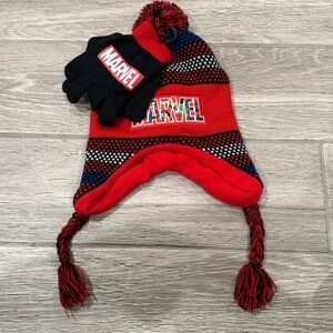 NWOT Marvel Kids Red and Black Hat and Gloves Set Size One Size
